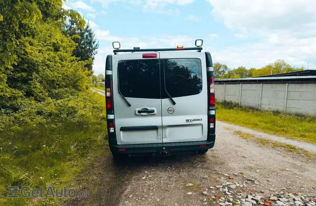OPEL Vivaro 