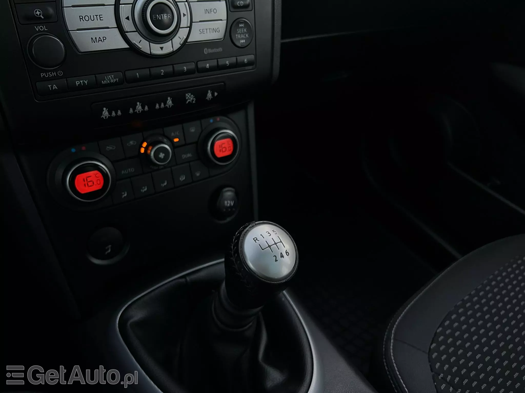 NISSAN Qashqai Visia