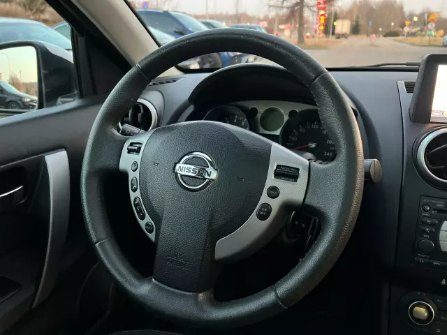 NISSAN Qashqai Visia