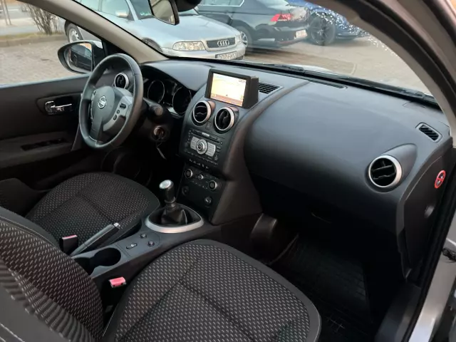 NISSAN Qashqai Visia