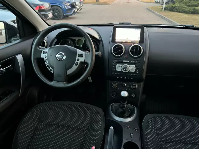 NISSAN Qashqai Visia