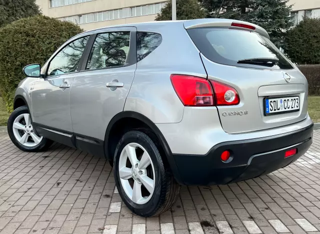 NISSAN Qashqai Visia