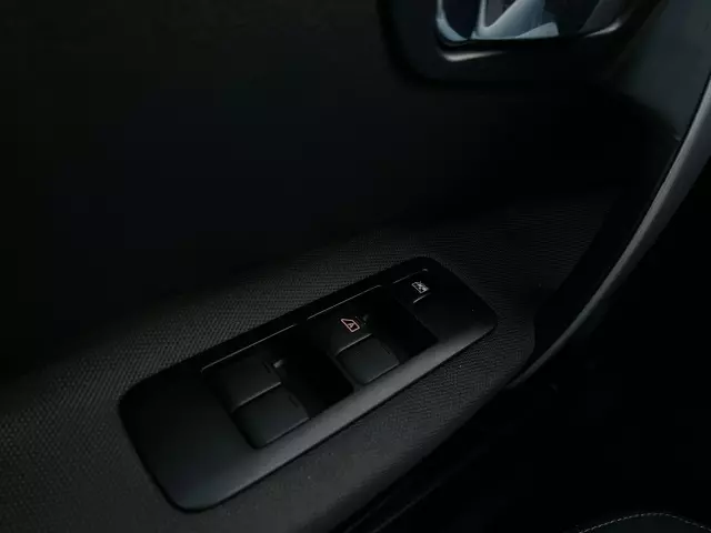 NISSAN Qashqai Visia