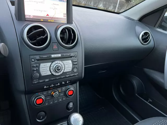 NISSAN Qashqai Visia