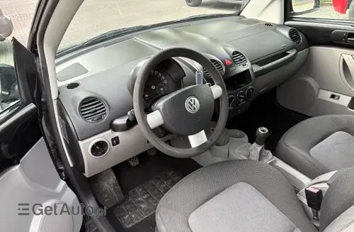 VOLKSWAGEN New Beetle 