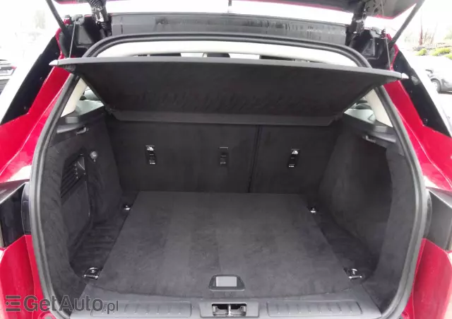 LAND ROVER Range Rover Evoque D150 R-Dynamic SE
