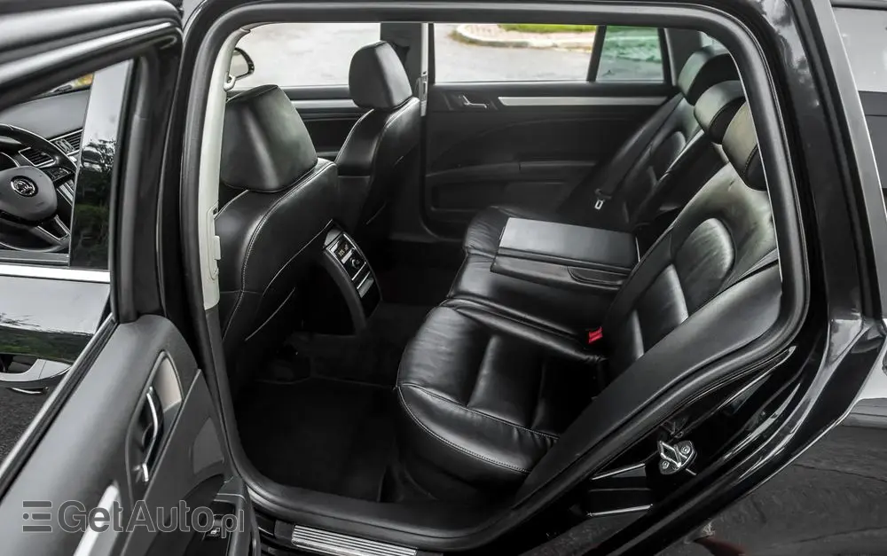 SKODA Superb 1.8 TSI 4x4 Platinum