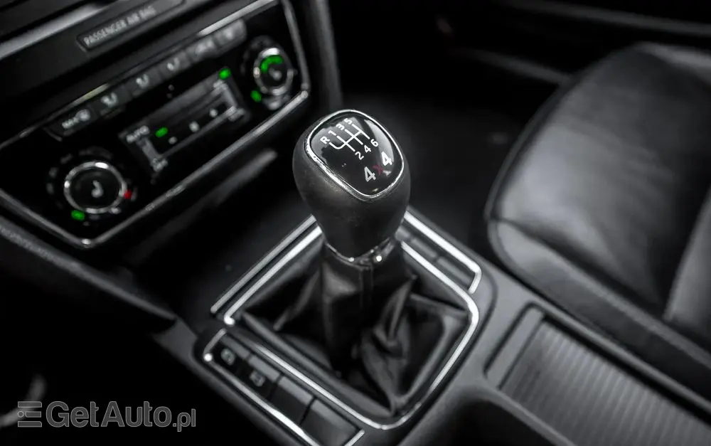 SKODA Superb 1.8 TSI 4x4 Platinum