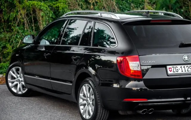 SKODA Superb 1.8 TSI 4x4 Platinum