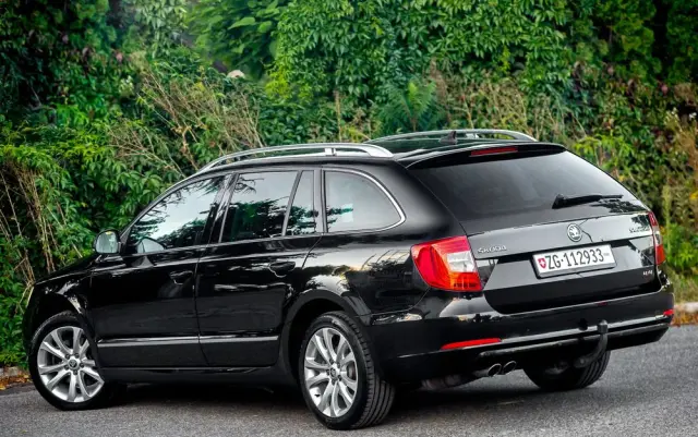 SKODA Superb 1.8 TSI 4x4 Platinum