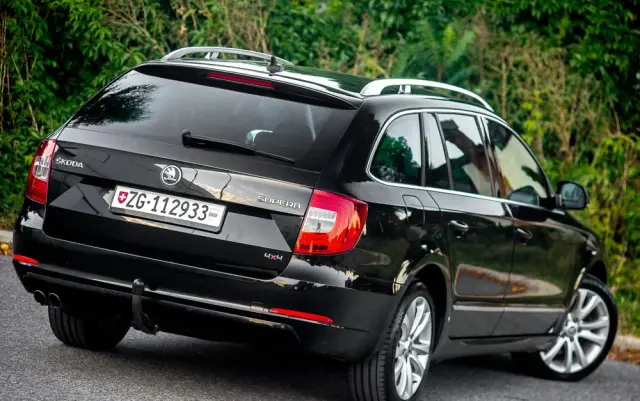 SKODA Superb 1.8 TSI 4x4 Platinum