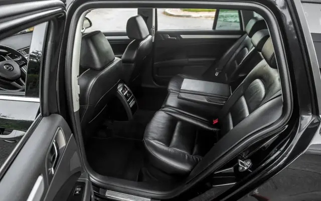 SKODA Superb 1.8 TSI 4x4 Platinum