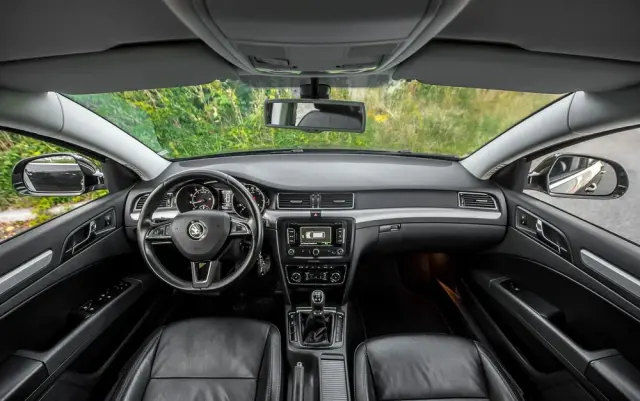 SKODA Superb 1.8 TSI 4x4 Platinum