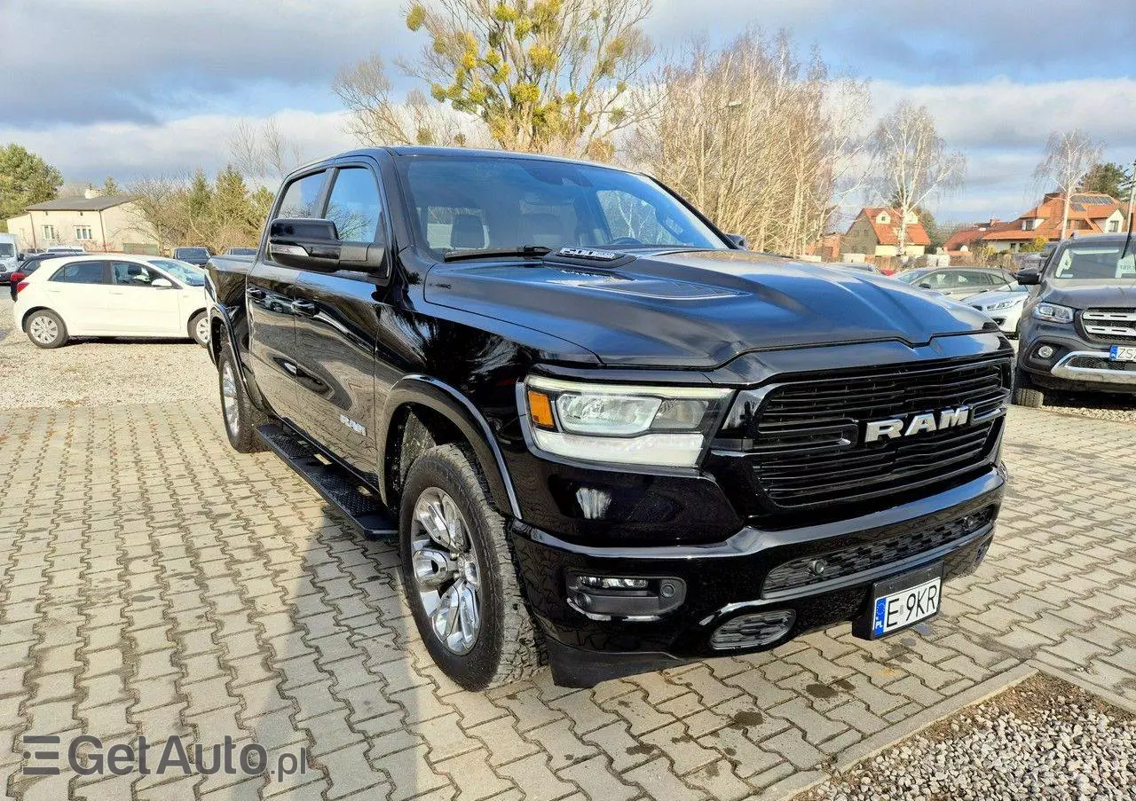 RAM 1500 Crew Cab Laramie