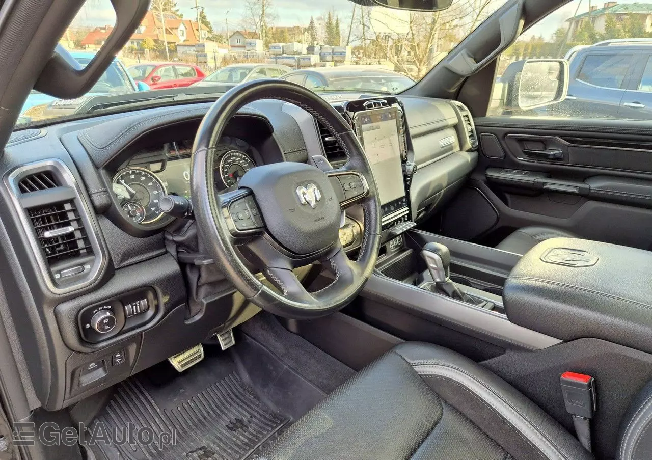 RAM 1500 Crew Cab Laramie