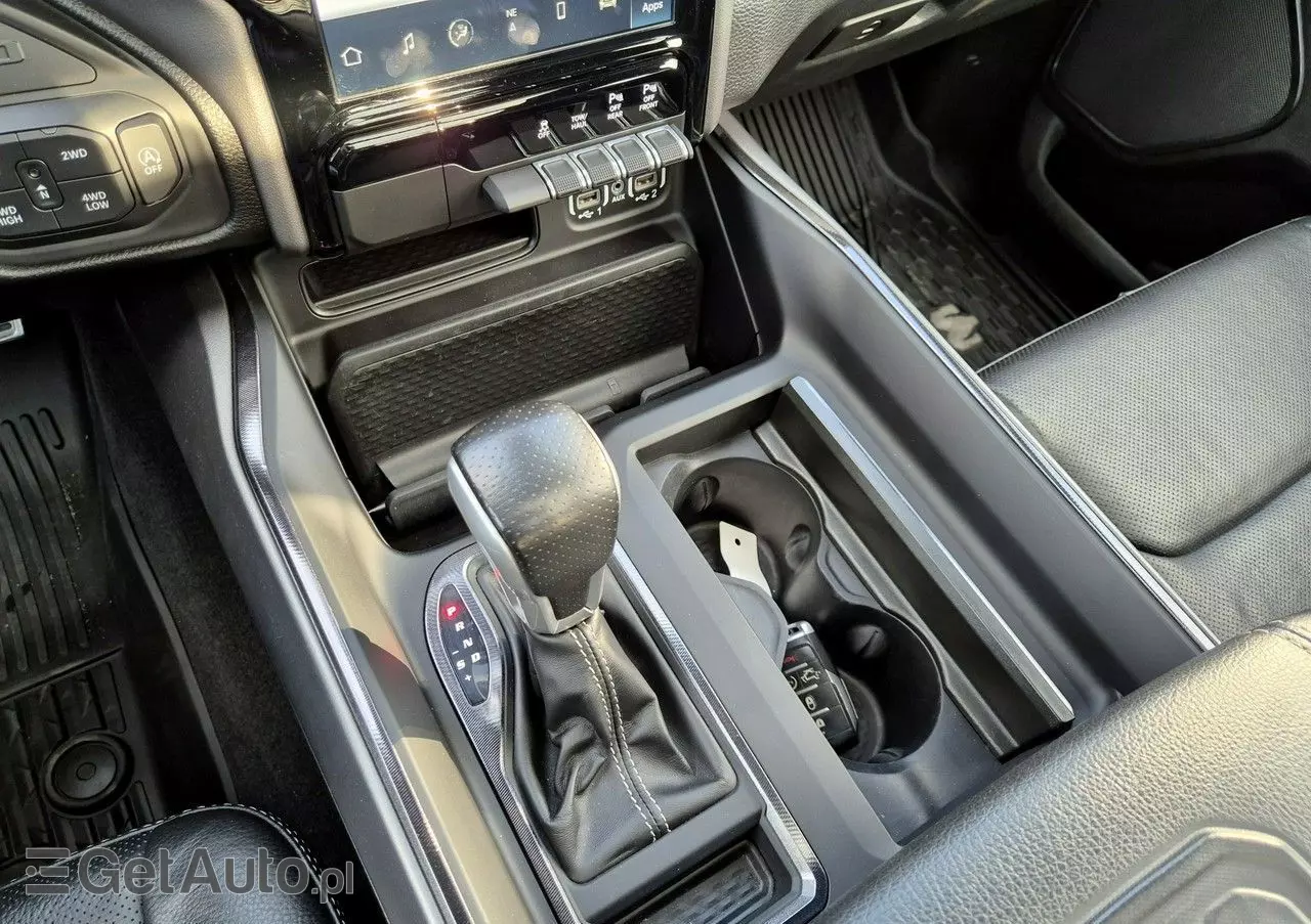 RAM 1500 Crew Cab Laramie