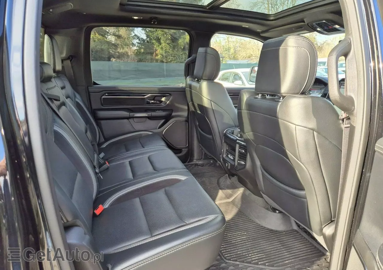 RAM 1500 Crew Cab Laramie