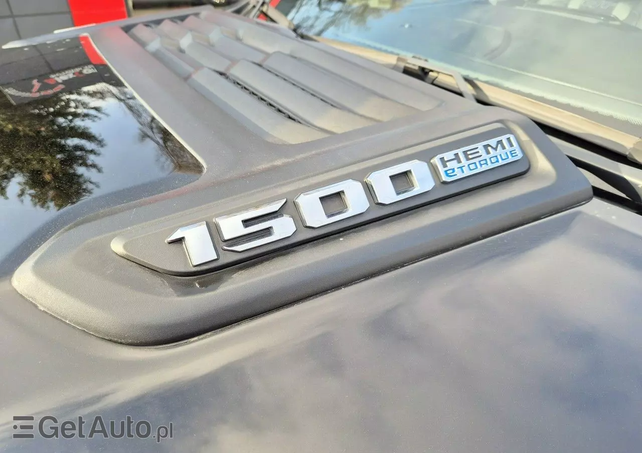 RAM 1500 Crew Cab Laramie