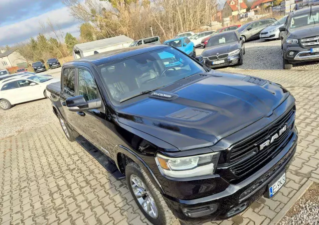 RAM 1500 Crew Cab Laramie