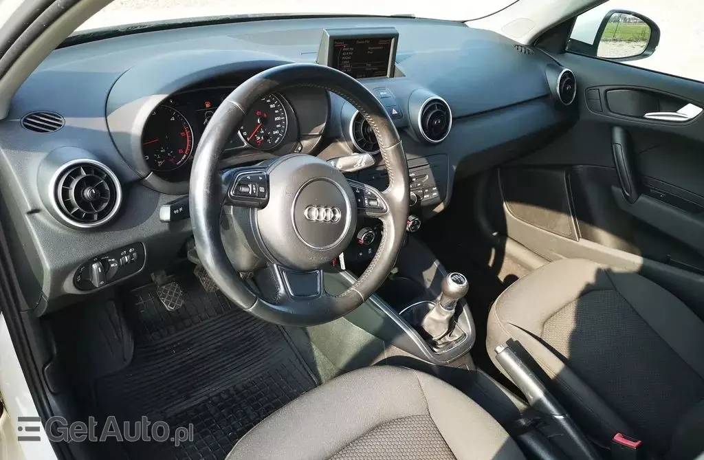 AUDI A1 