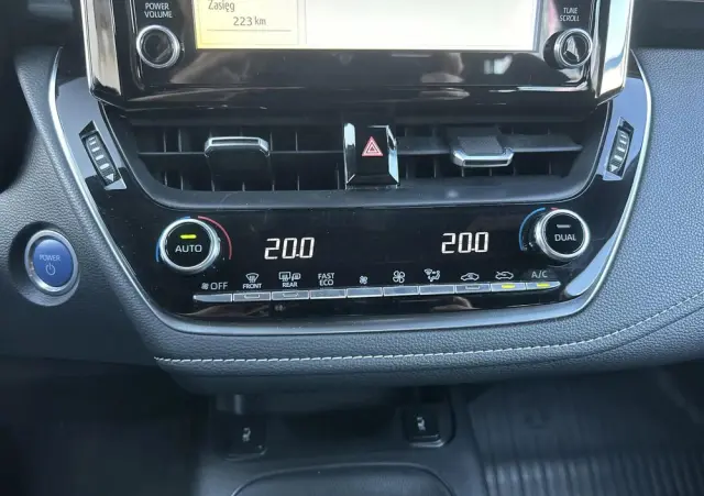 TOYOTA Corolla 1.8 Hybrid Comfort