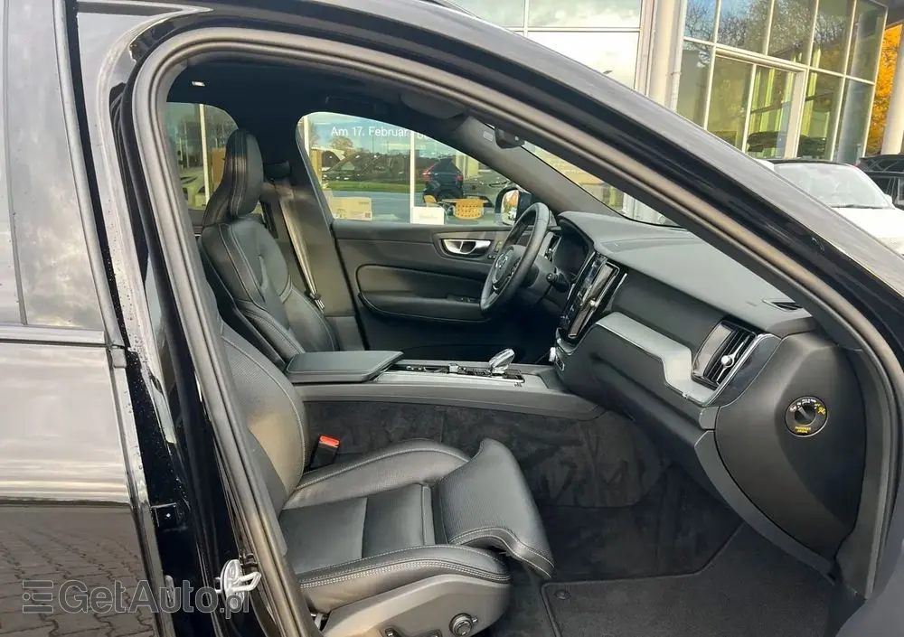 VOLVO XC 60 T8 AWD Plus Black Edition