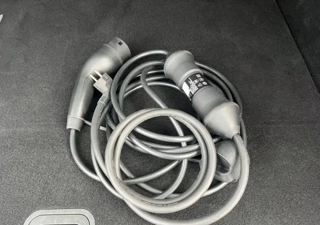 VOLVO XC 60 T8 AWD Plus Black Edition