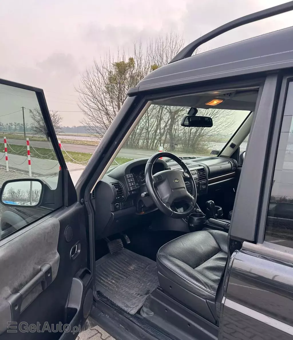 LAND ROVER Discovery 