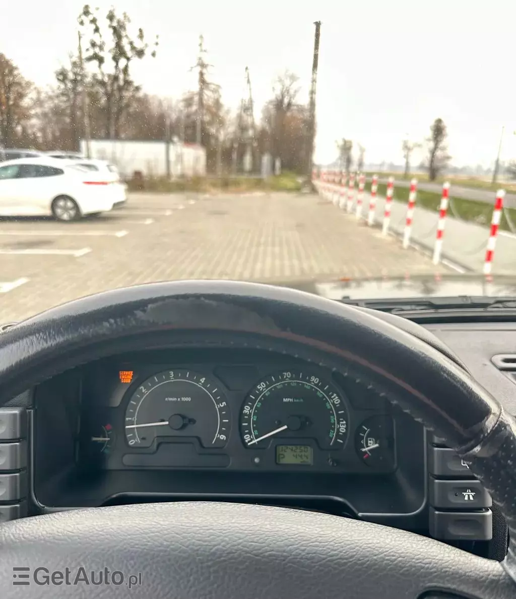 LAND ROVER Discovery 