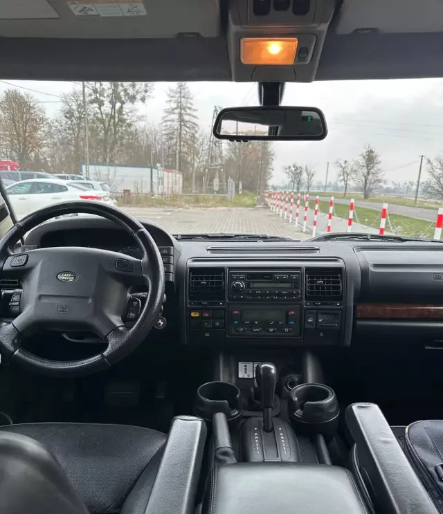 LAND ROVER Discovery 