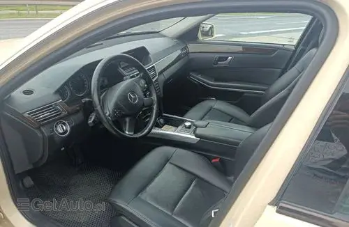 MERCEDES-BENZ Klasa E 