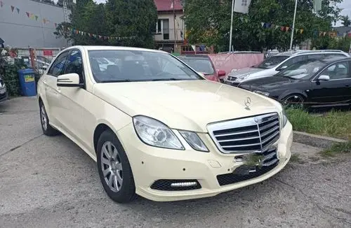 MERCEDES-BENZ Klasa E 