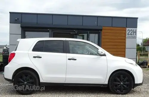 TOYOTA Urban Cruiser 