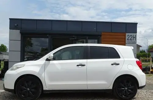 TOYOTA Urban Cruiser 