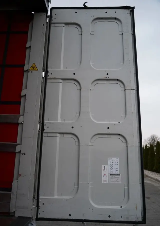 SCANIA S 460 / FIRANKA  8,1 M / 60 M3 / SOLÓWKA / 6X2 / OŚ PODNOSZONA / SKRĘTNA 