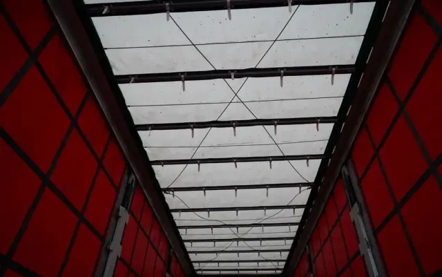 SCANIA S 460 / FIRANKA  8,1 M / 60 M3 / SOLÓWKA / 6X2 / OŚ PODNOSZONA / SKRĘTNA 