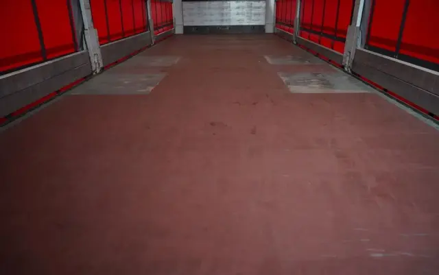 SCANIA S 460 / FIRANKA  8,1 M / 60 M3 / SOLÓWKA / 6X2 / OŚ PODNOSZONA / SKRĘTNA 