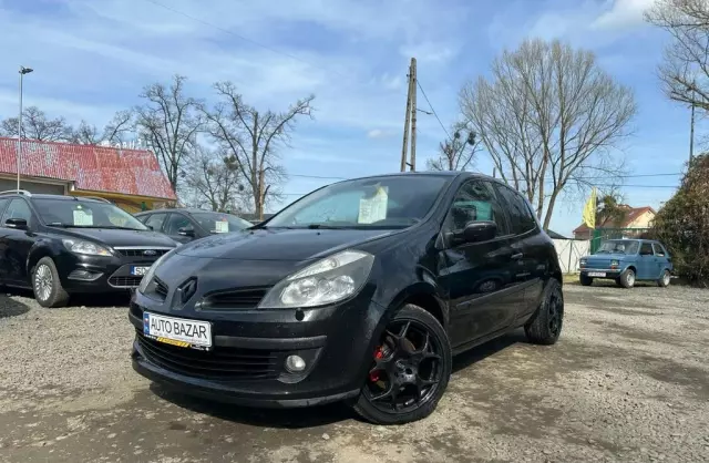 RENAULT Clio 