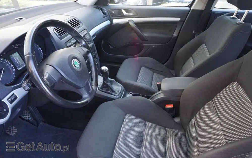 SKODA Octavia 1.8 TSI Ambiente