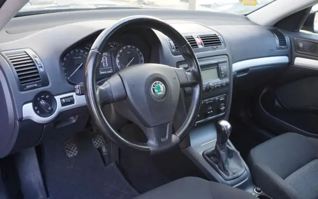 SKODA Octavia 1.8 TSI Ambiente