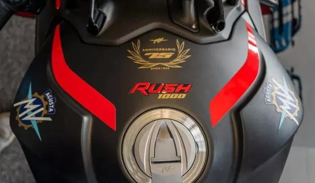 MV AGUSTA Rush 1000 