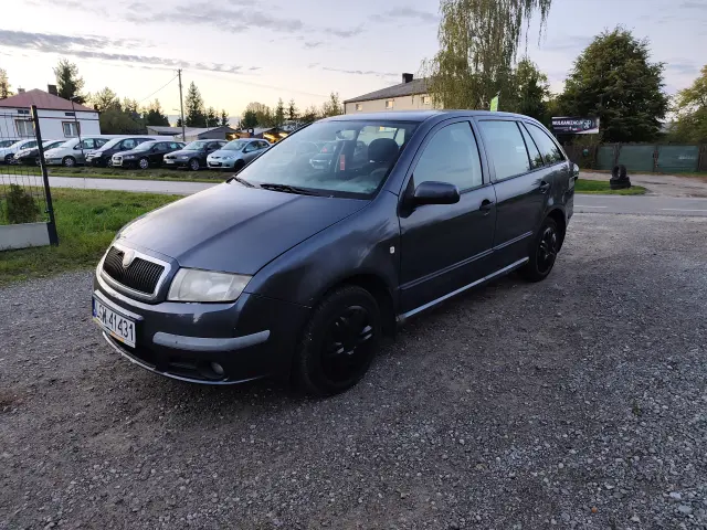 SKODA Fabia 