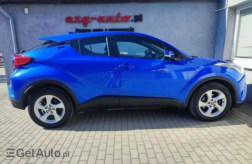 TOYOTA C-HR 