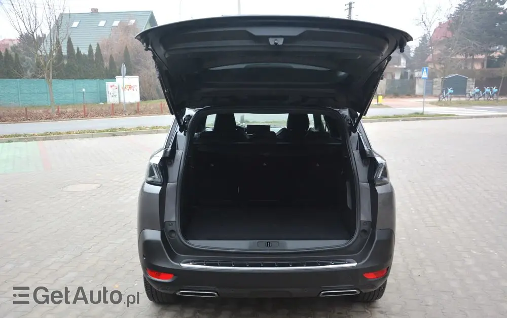 PEUGEOT 5008 BlueHDi 130 EAT8 GT