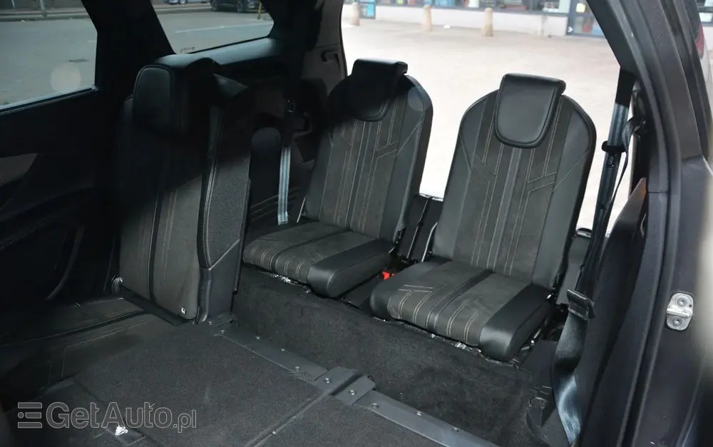 PEUGEOT 5008 BlueHDi 130 EAT8 GT