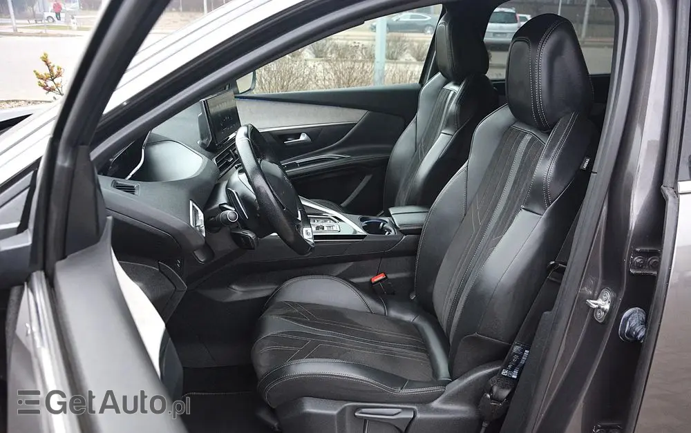 PEUGEOT 5008 BlueHDi 130 EAT8 GT