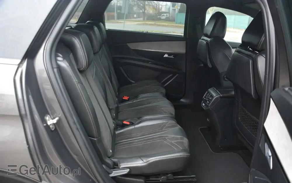 PEUGEOT 5008 BlueHDi 130 EAT8 GT