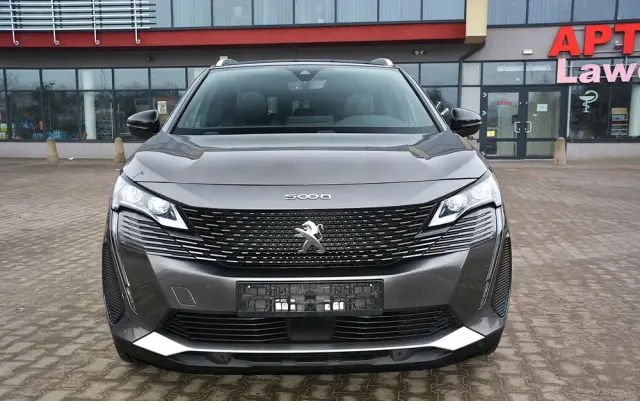 PEUGEOT 5008 BlueHDi 130 EAT8 GT