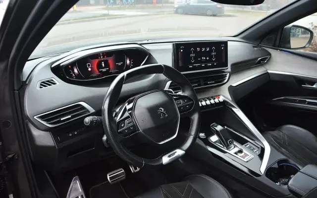 PEUGEOT 5008 BlueHDi 130 EAT8 GT