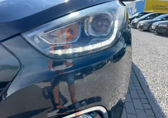 HYUNDAI Ix35 1.6 2WD blue Comfort